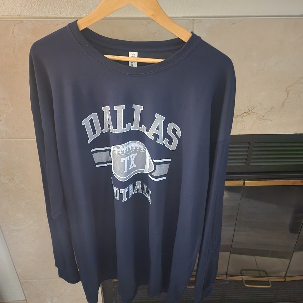 Dallas Men's T-Shirt 2XL or 3XL Dallas Football NWOT